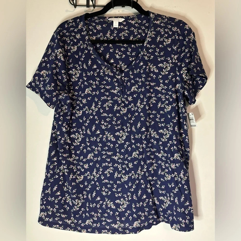 NWT Charter Club Sleepwear top only. Floral navy 100% cotton sz Medium